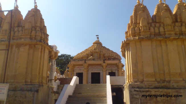 Shree Nakoda Avati 108 Parshwanth Jain Temple - famous jain temple near bangalore