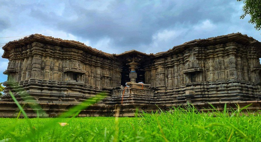 Thousand Pillar Temple
