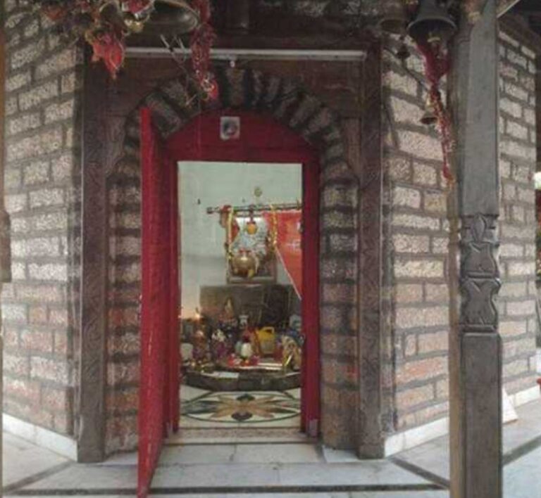 Mukteshwar Mahadev Temple Nanital uttrakhand